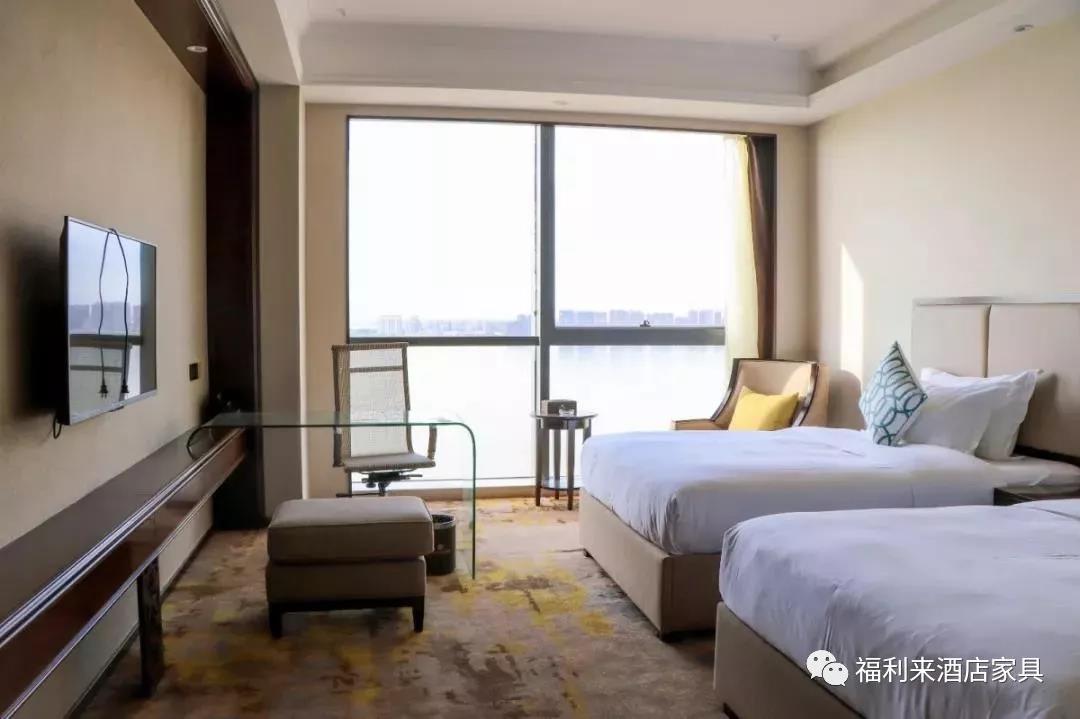 金时·悦兮湖大酒店——八里湖旁的270度观景房-福利来酒店家具